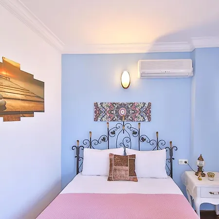 Guest house White House 2*
