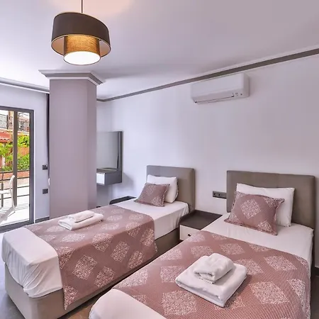 White House Guest house 2*