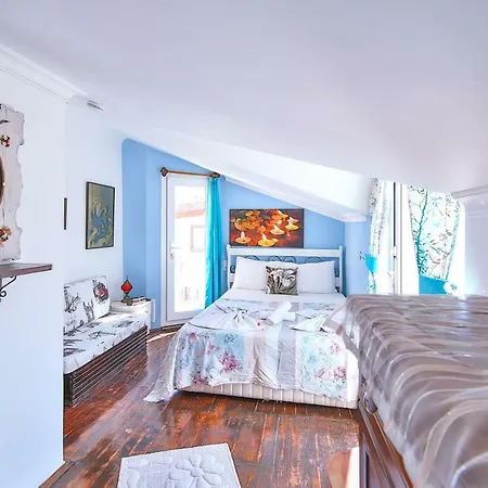 Guest house White House Kas